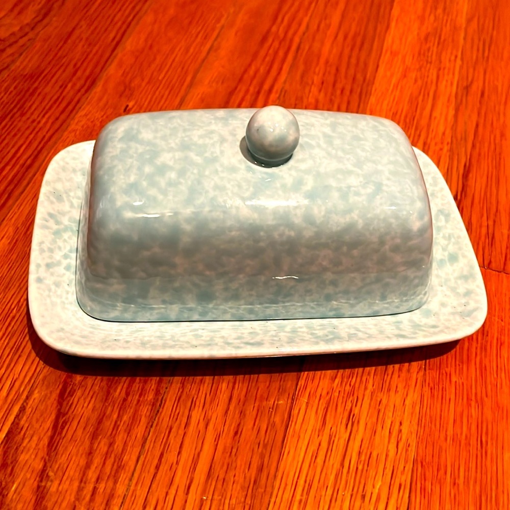 Natural Elements Robin’s Egg blue color, ceramic covered butter dish